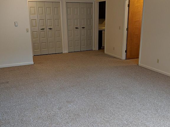 3rd image of 3139 Davenport Ave APT 4