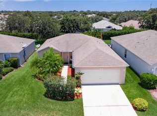 889 Greenleaf Cir, Vero Beach, FL 32960