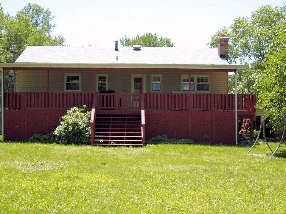 2nd image of 818 Norwood Ln