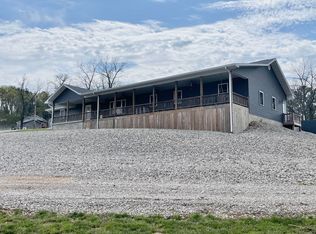 17818 Rayfield Rd, Eminence, MO 65466