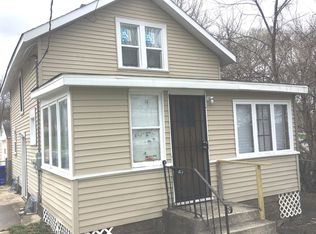 3104 School St, Rockford, IL 61101