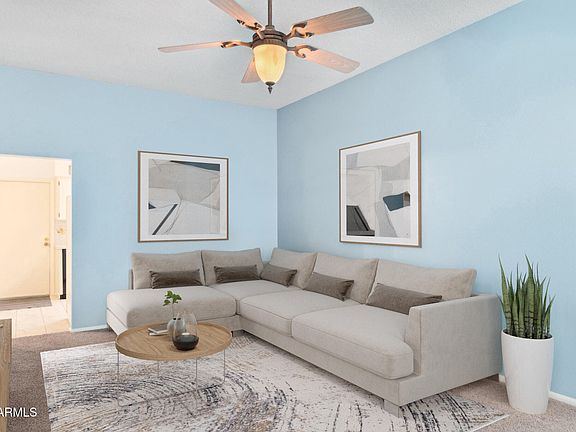 4th image of 10038 W HAWTHORN Drive