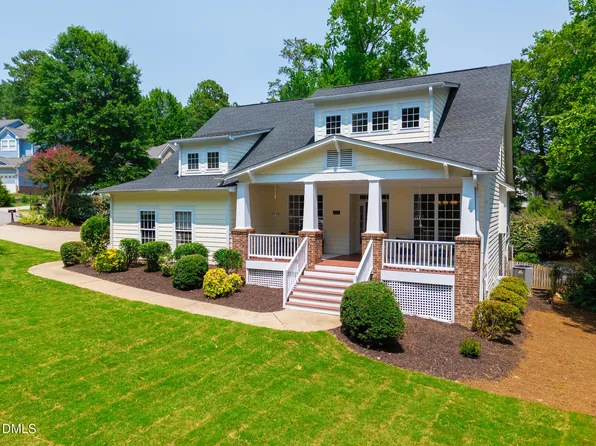 102 Mintawood Ct, Cary, NC 27519