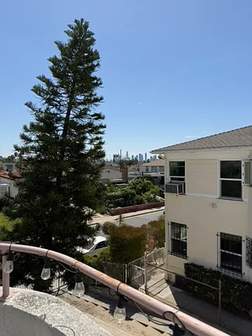 839 N Alexandria Ave — Photo 42