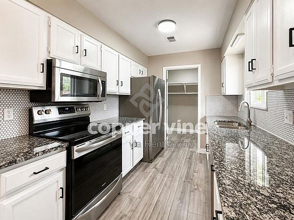 5th image of 9778 Appletree Pl