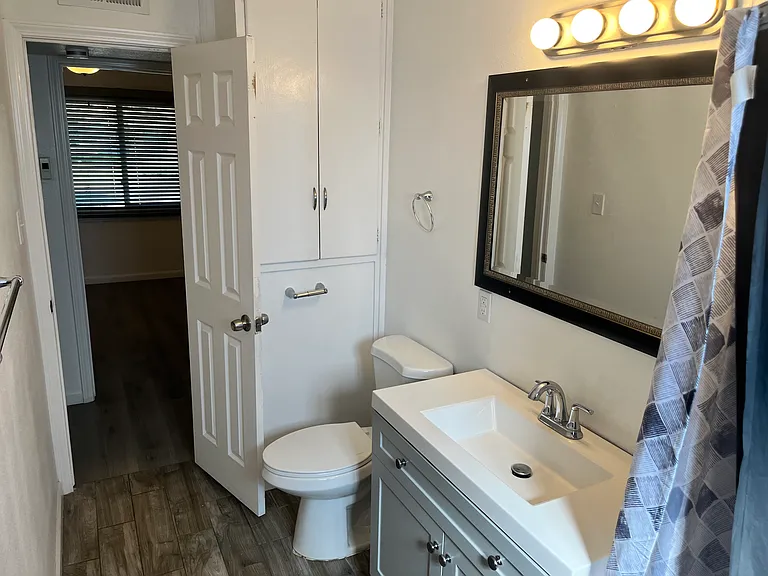 904 Laguayra Dr NE — Photo 14