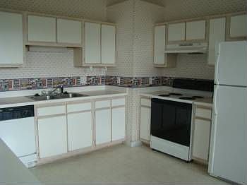 2nd image of 1322 May Oak Cir