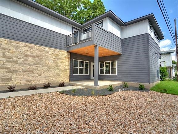 4th image of 2502 Givens Ave