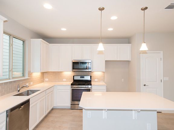 5th image of 13912 Osmarea Dr #D8lxlu