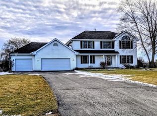 201 High Ridge Trl, Rockford, IL 61107