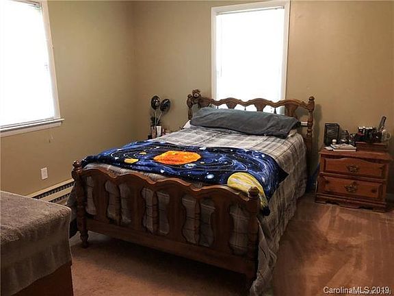 4th image of 160 Crosswhite Ln