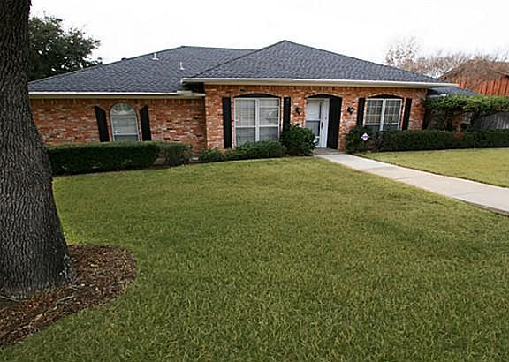 2nd image of 2321 Greenhill Dr