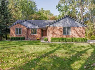 25353 Dunn Ct, Chesterfield, MI 48051