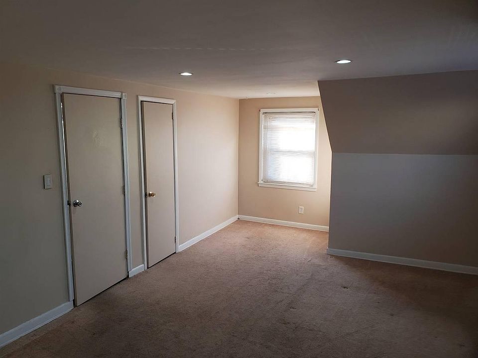 2nd image of 536 Dubois Ave #2F