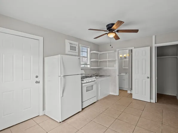 311 9th St N, 311 9th St N #D, Texas City, TX 77590