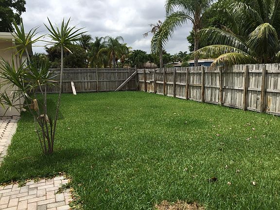 5th image of 3600 SW 21st St