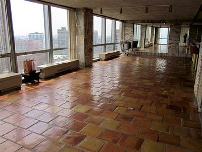 2nd image of 330 W Diversey Pkwy APT 2007