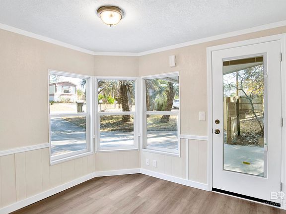 3rd image of 1238 Pensacola Dr