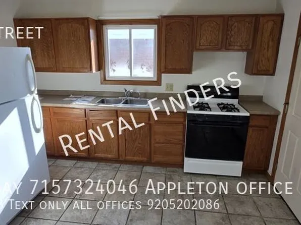 325 Dove St, Oshkosh, WI 54902