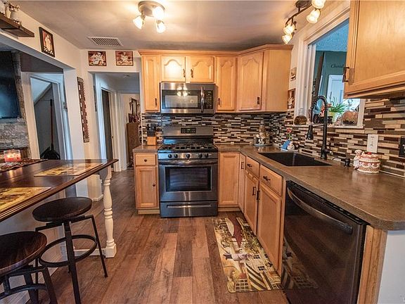 4th image of 537 81st St
