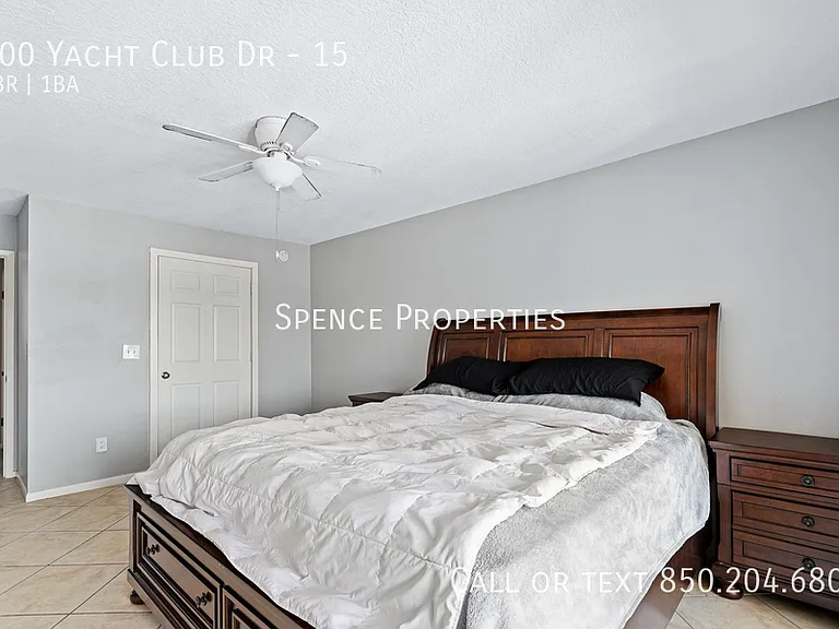300 Yacht Club Dr #15 — Photo 17
