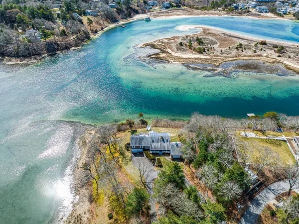 31 Baxendale Rd, Bourne, MA 02532