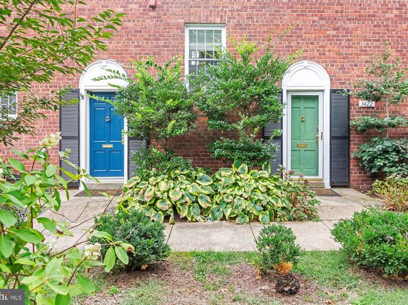 3420 Martha Custis Dr