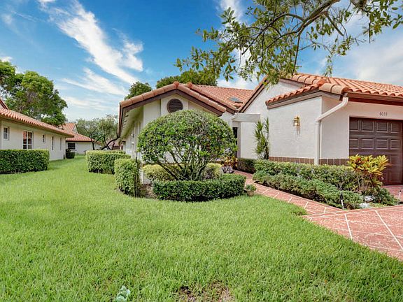 3rd image of 6033 Waldwick Cir