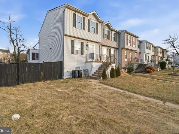 3902 Hunt Harbor Rd, Middle River, MD 21220