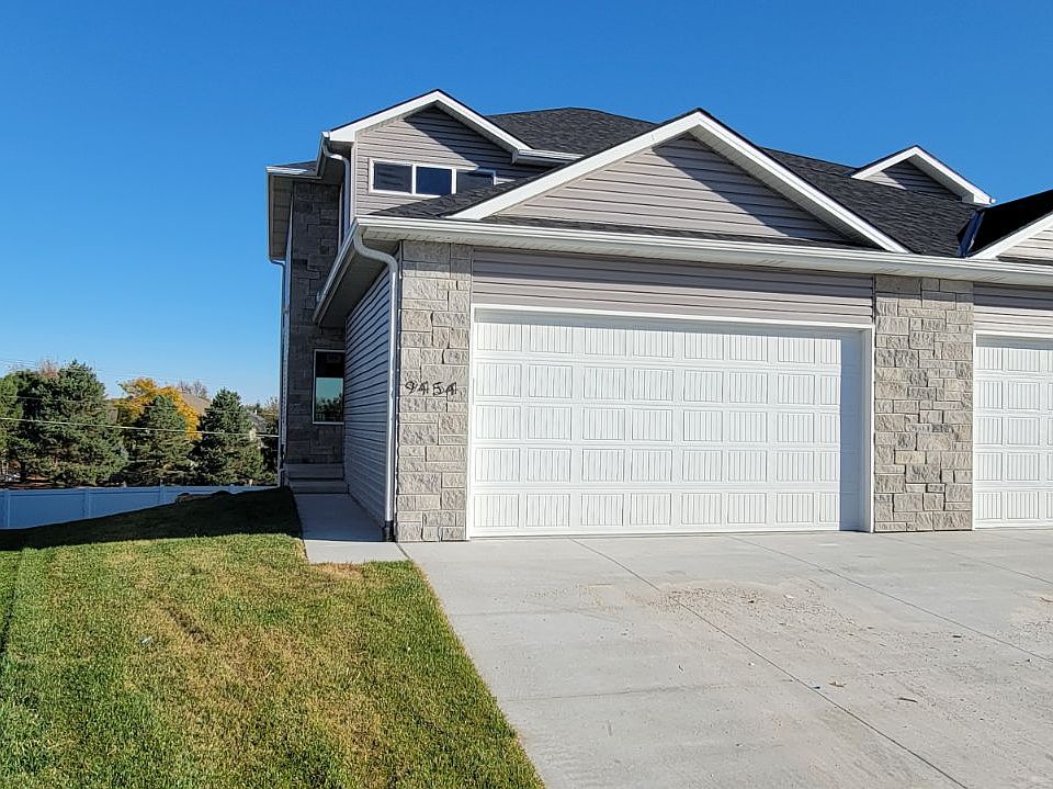 1st image of 9454 Merryvale Dr