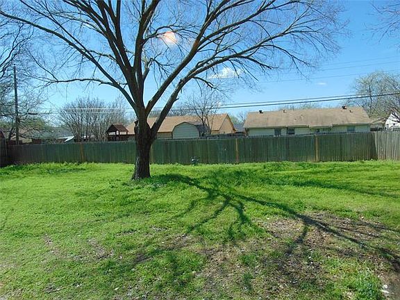 5th image of 2807 Harlan Dr