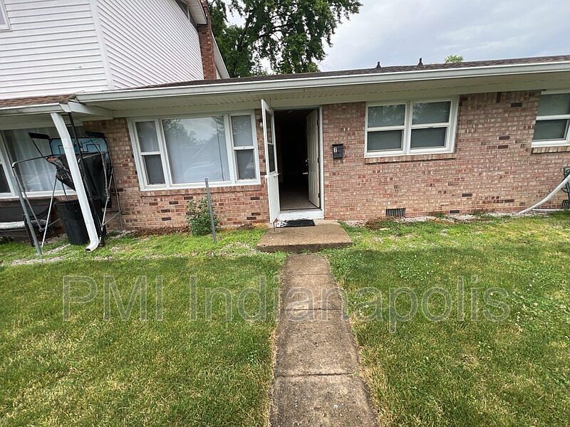 2nd image of 7044 Meadow Trl APT 7