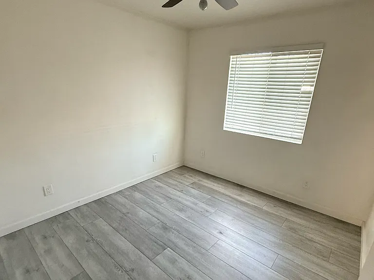 5203 E Falls View Dr — Photo 15