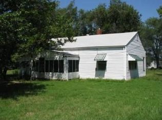 216 E Sac And Fox St, Lebo, KS 66856