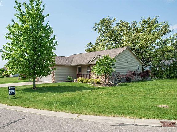 3rd image of 3273 Centennial Oak Ct