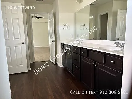 110 Westwind Dr — Photo 5