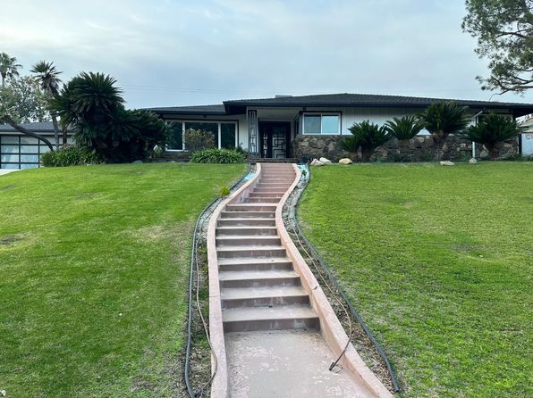 3946 Claremont Dr