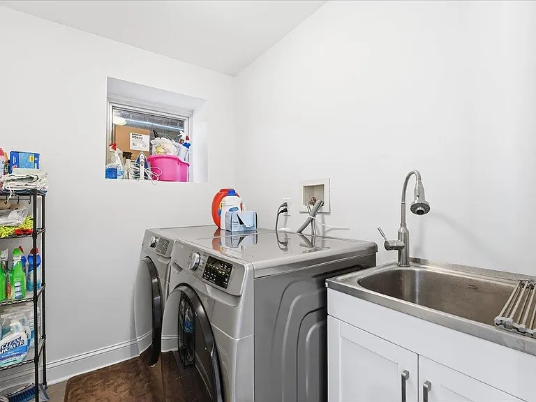 41 Bentley Ave #1 — Photo 31