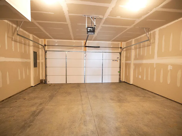 13868 Randolph Pond Ln — Photo 48