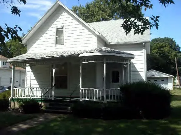 106 Gilbert St, Rossville, IL 60963