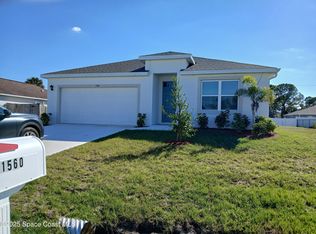1560 Gardenton St NW, Palm Bay, FL 32907