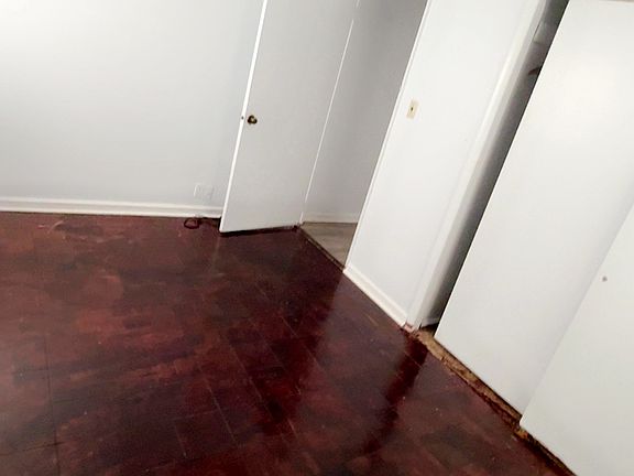 2nd image of 187 Ross Rd