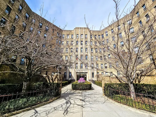 2425 Kings Hwy APT C3, Brooklyn, NY 11229