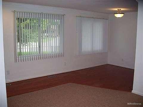 3rd image of 31605 Fraser Dr