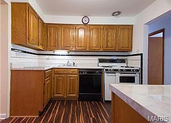 4th image of 1518 Comet Dr