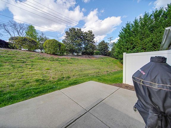 5th image of 5657 Tipperlinn Way #5657