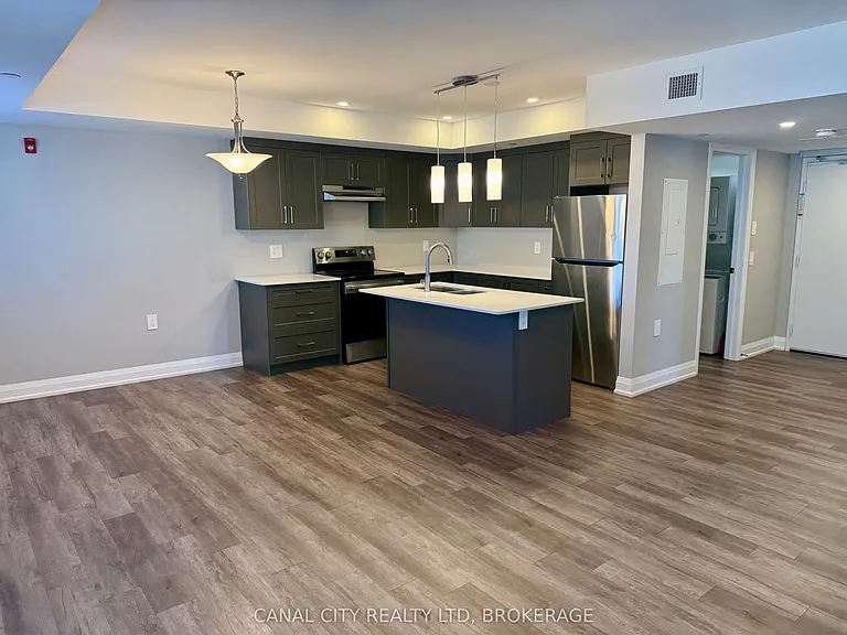 6 Ann St #4 — Photo 3