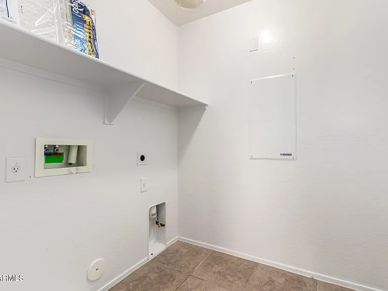 18103 W Smokey Dr — Photo 28