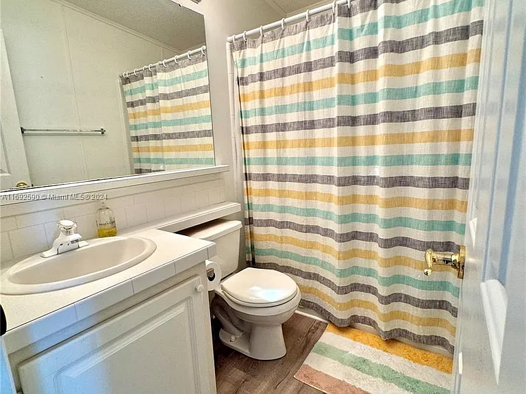 72 Ocean Dr — Photo 15