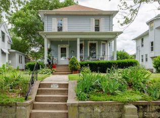 1410 9th St, Moline, IL 61265